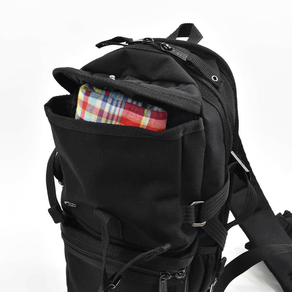 AVIREXボディバッグメンズ大容量B5アビレックスイーグルバッグショルダーバッグアヴィレックスボディバックボディーバッグブランド人気軽量かっこいいミリタリーAVX305L