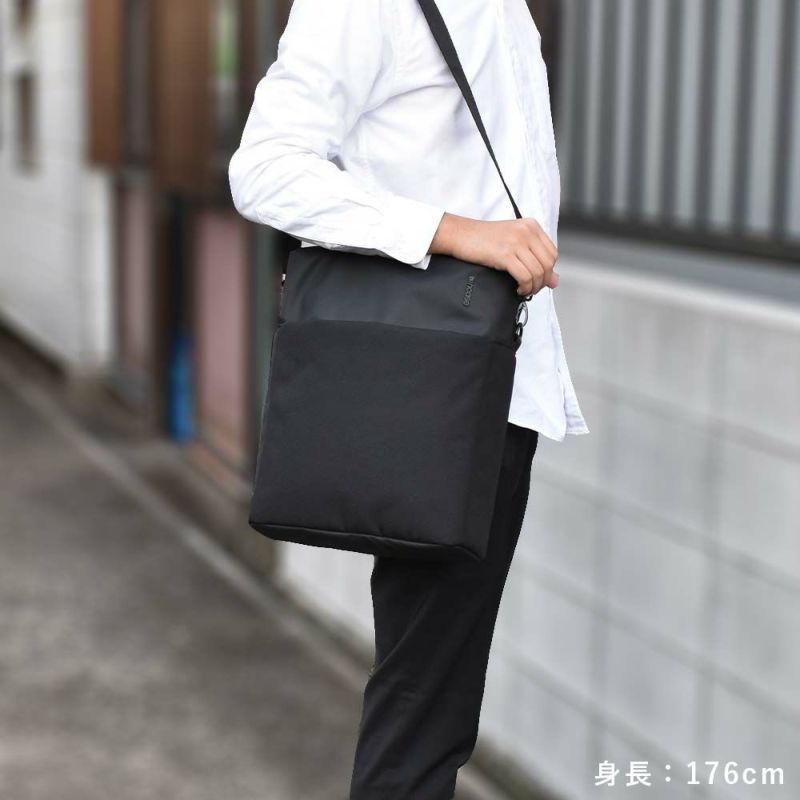 IncaseインケーストートバッグショルダーバッグA.R.C.TechTote正規品2WAYビジネスバッグA410.4LメンズレディースA.R.Cテックトートビジネス通勤通学人気おしゃれARCTechTote