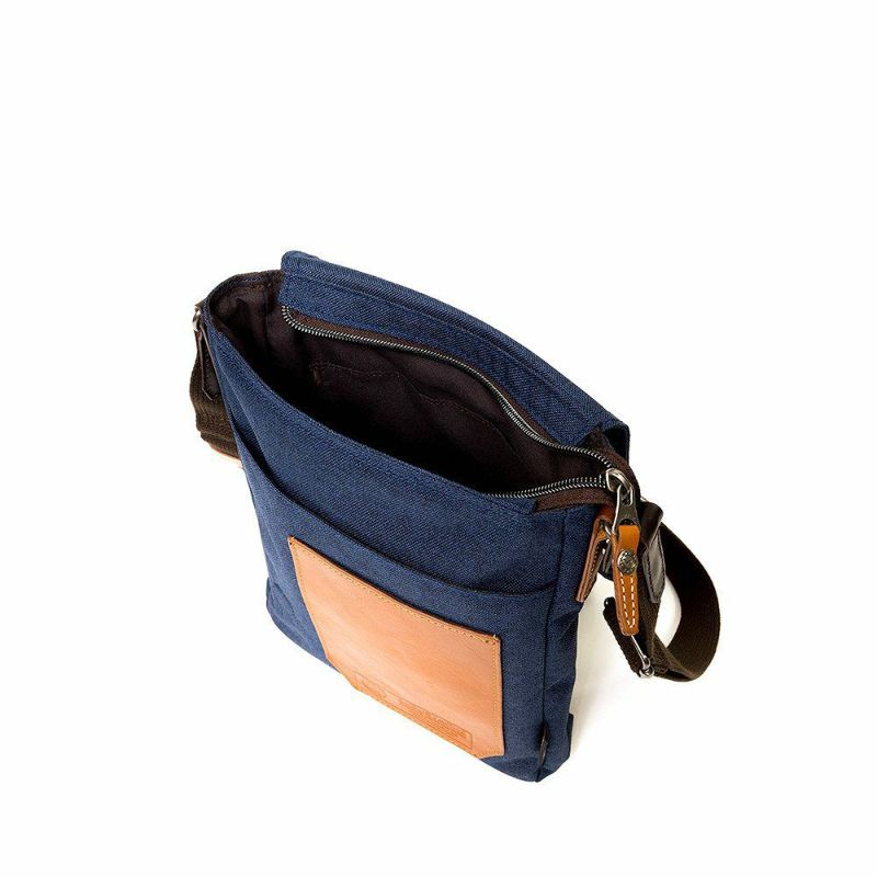 MOUSTACHEショルダーバッグムスタッシュメンズレディースショルダーショルダーバック斜めがけ斜め掛けバッグバックおしゃれかっこいいカジュアル人気軽量ブランド大人小さめ30代40代50代BMX0510