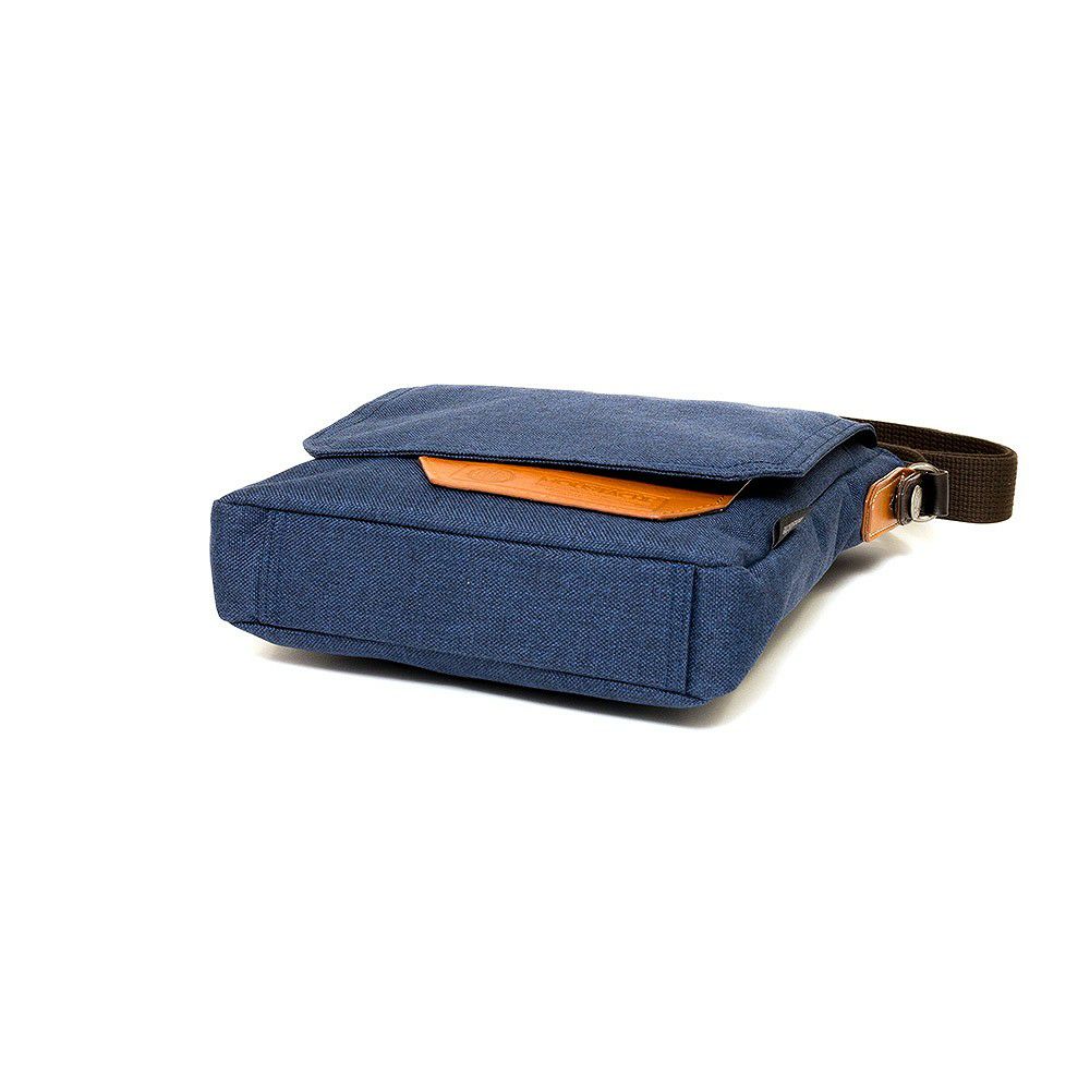 MOUSTACHEショルダーバッグムスタッシュメンズレディースショルダーショルダーバック斜めがけ斜め掛けバッグバックおしゃれかっこいいカジュアル人気軽量ブランド大人小さめ30代40代50代BMX0510