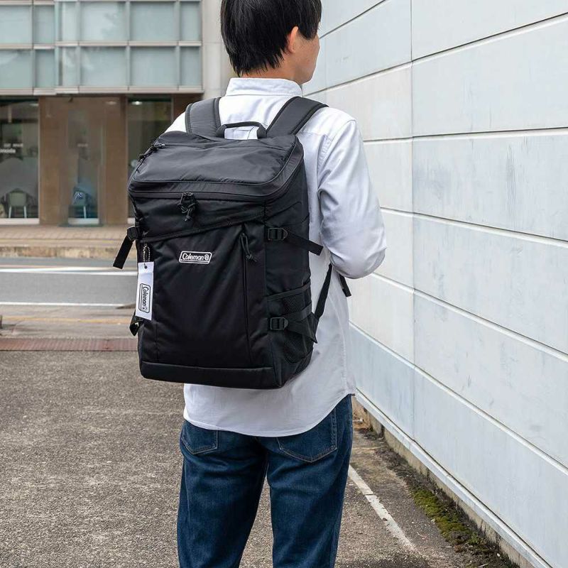 コールマンリュックColeman30LWALKERWALKERSQUAREBACKPACKB4リュックサックスクエアリュックメンズレディース中学生高校生大学生男子女子大人通学リュックボックス型ウォーカースクエアバックパック