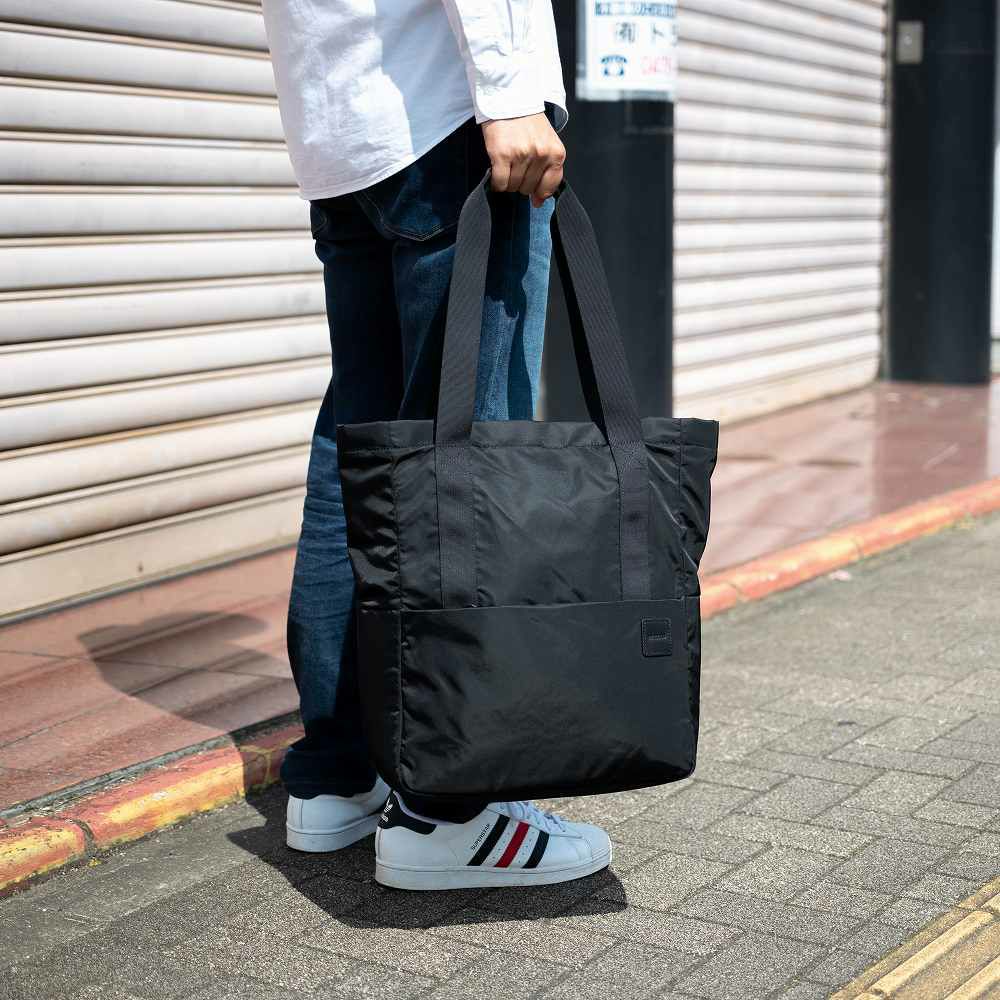 IncaseインケーストートバッグCompassToteWithFlightNylon正規品ビジネスバッグA4メンズレディースコンパストートフライトナイロン通勤通学人気おしゃれ