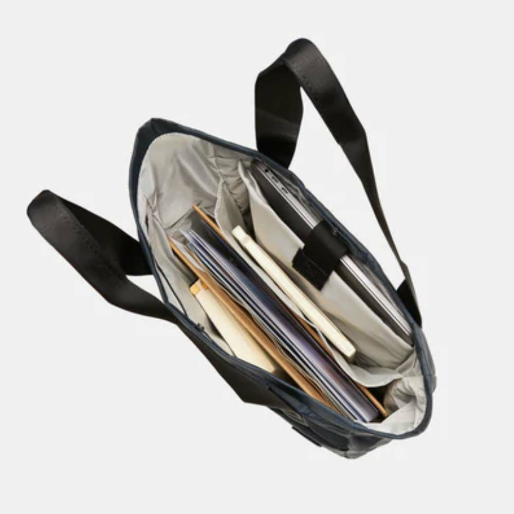 IncaseインケーストートバッグCompassToteWithFlightNylon正規品ビジネスバッグA4メンズレディースコンパストートフライトナイロン通勤通学人気おしゃれ