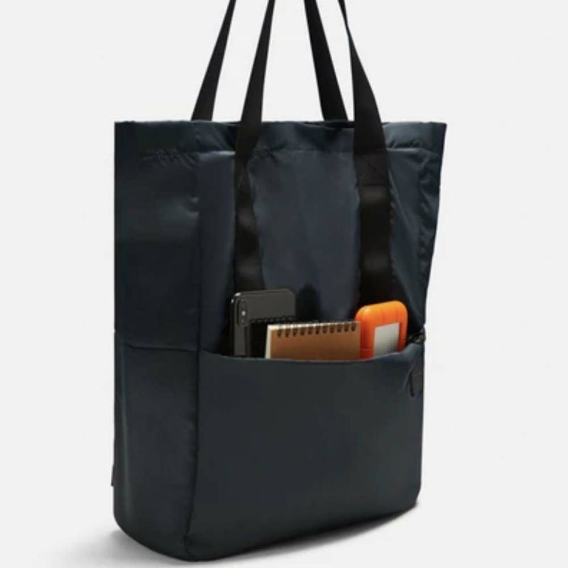 IncaseインケーストートバッグCompassToteWithFlightNylon正規品ビジネスバッグA4メンズレディースコンパストートフライトナイロン通勤通学人気おしゃれ