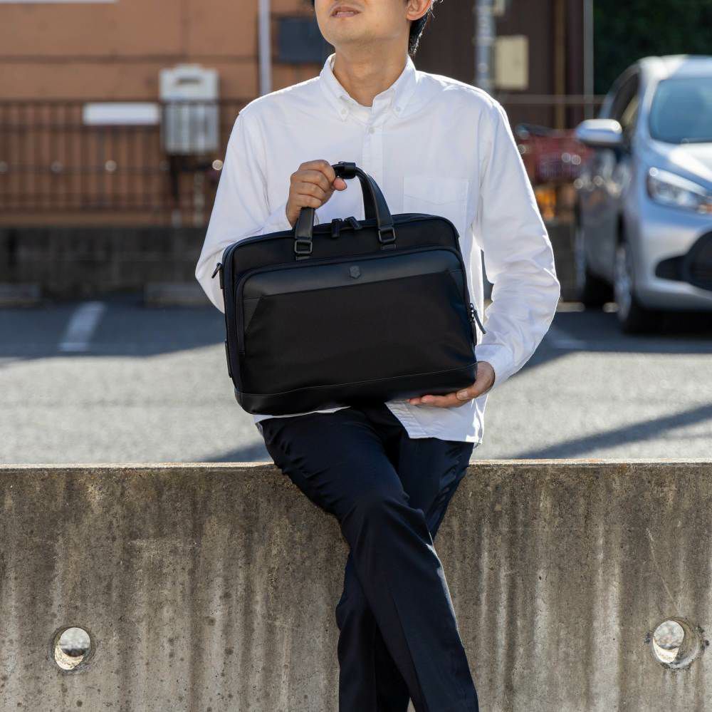 ビクトリノックスビジネスバッグVICTORINOXA413Lアロックスネロブリーフケースバッグビジネスバックメンズレディースブランド611805