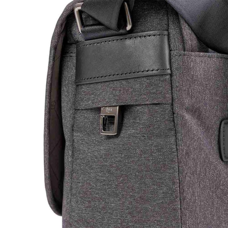 ビクトリノックスショルダーバッグVICTORINOXA413Lアーキテクチャーアーバン2メッセンジャーバッグバッグビジネスバッグメンズレディースブランド611958