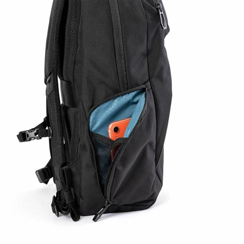 ThuleリュックスーリーA423LAccentBackpackバックパックバッグビジネスリュックPC収納パソコン収納15.6インチメンズレディースブランド3204813