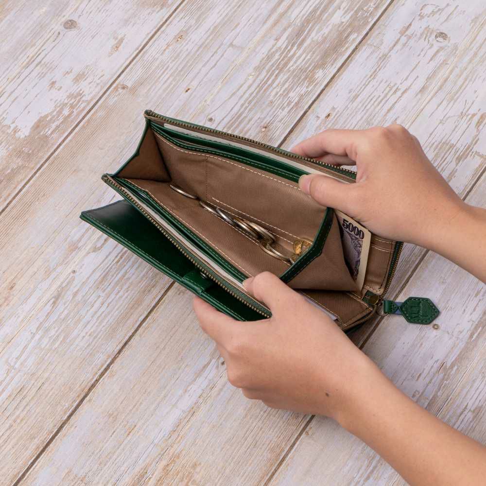 シビラ財布sybilla長財布大容量カード40枚収納可能ラウンドファスナー型ムーチョレディースブランド大容量本革カードがたくさん入る5470424