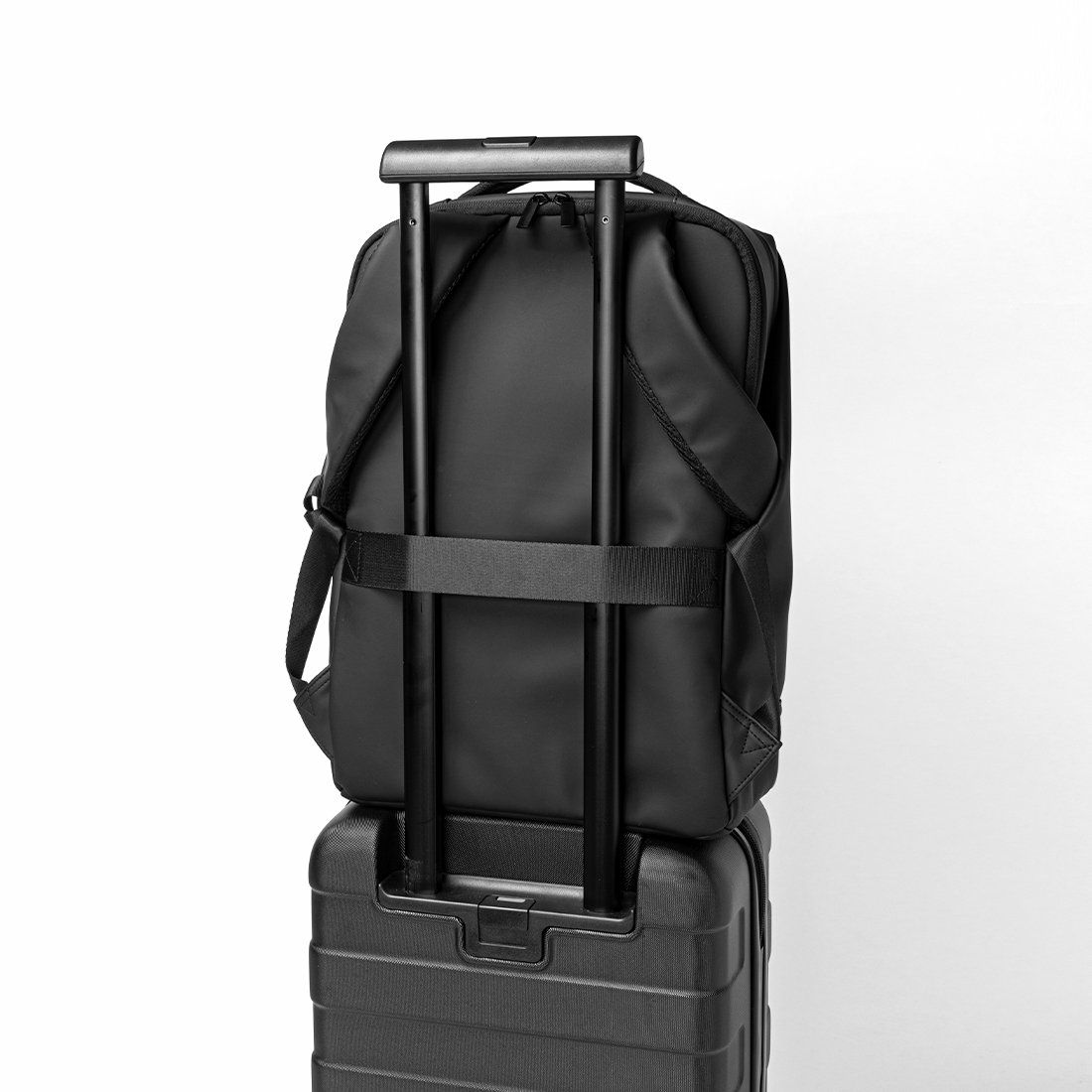 KLONリュッククローンメンズレディースMATTECOATEDRUCKSACK-BOD16Lバックパックリュックサック通学通勤撥水おしゃれブラック黒モノトーン