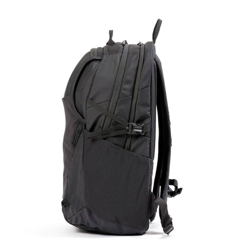 ThuleリュックスーリーB426LEnRouteBackpackバックパック大容量バッグPC収納パソコン収納メンズレディースブランド3204846