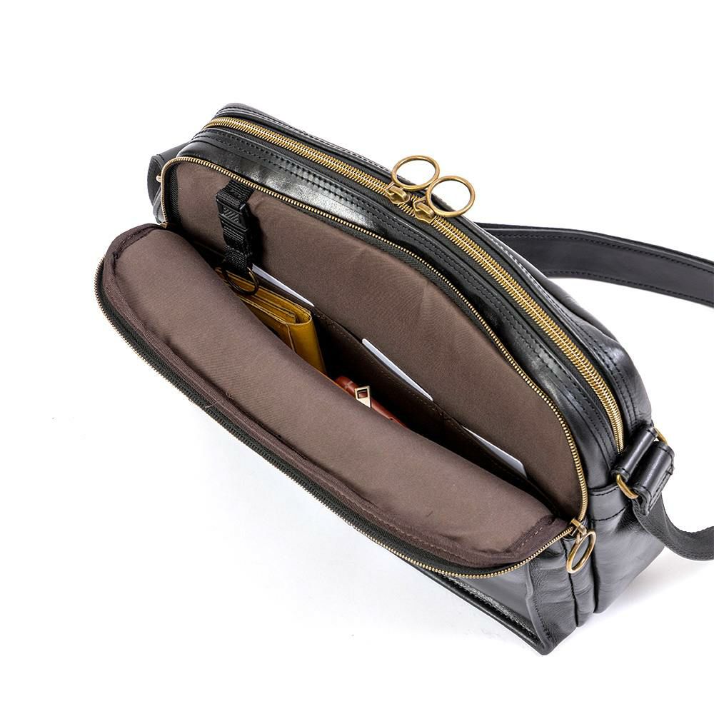 DOUBLESダブルスショルダーバッグB5バッグメンズレディース本革革レザーブランドおしゃれショルダーBCG-7405