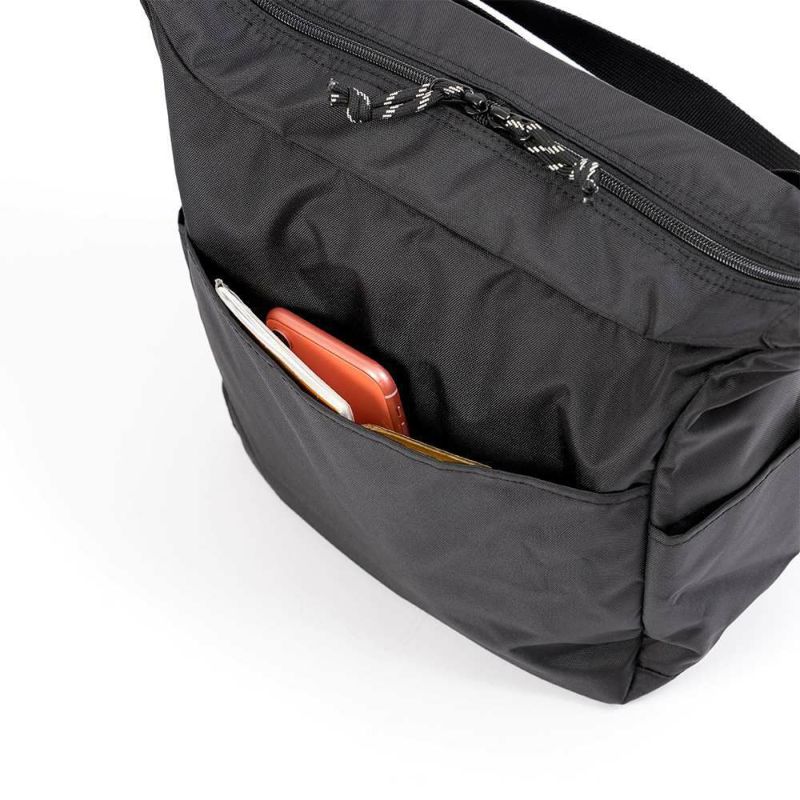 ショルダーバッグメンズコロンビアColumbiaB5大きめショルダーバックショルダーバッグバック斜め掛けバッグ肩掛けカバン斜めがけバッグメンズショルダー人気ブランド軽量おしゃれ旅行PU8629