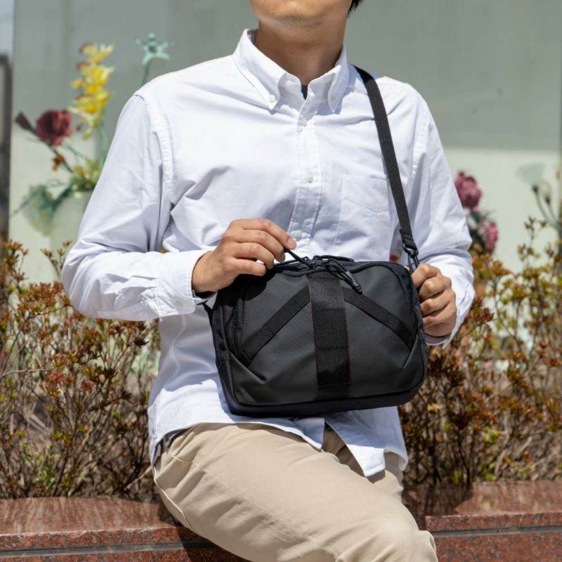 ブリーフィングBRIEFINGショルダーバッグVIPERLEメンズレディースLESITショルダーバックサブバッグ旅行海外旅行フェスBRA231L16