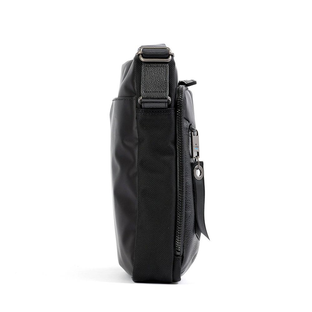 ランバンオンブルーショルダーバッグB5LANVINenBleuショート大容量大きめメンズレディースブランド大人おしゃれ人気スマートショルダーバック斜めかけバッグ斜め掛けバッグ564122