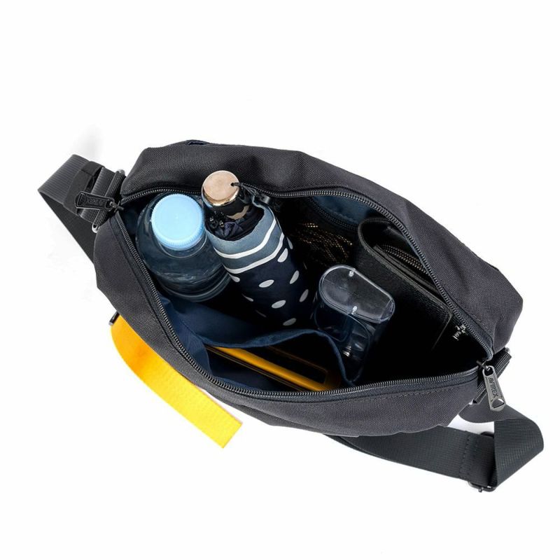 AVIREXショルダーバッグアビレックスメンズ小さめブランドバッグショルダーバック斜め掛けバッグ斜めがけバッグ肩掛けカバン斜めがけ斜め掛け人気シンプル大人おしゃれアヴィレックスAVX603