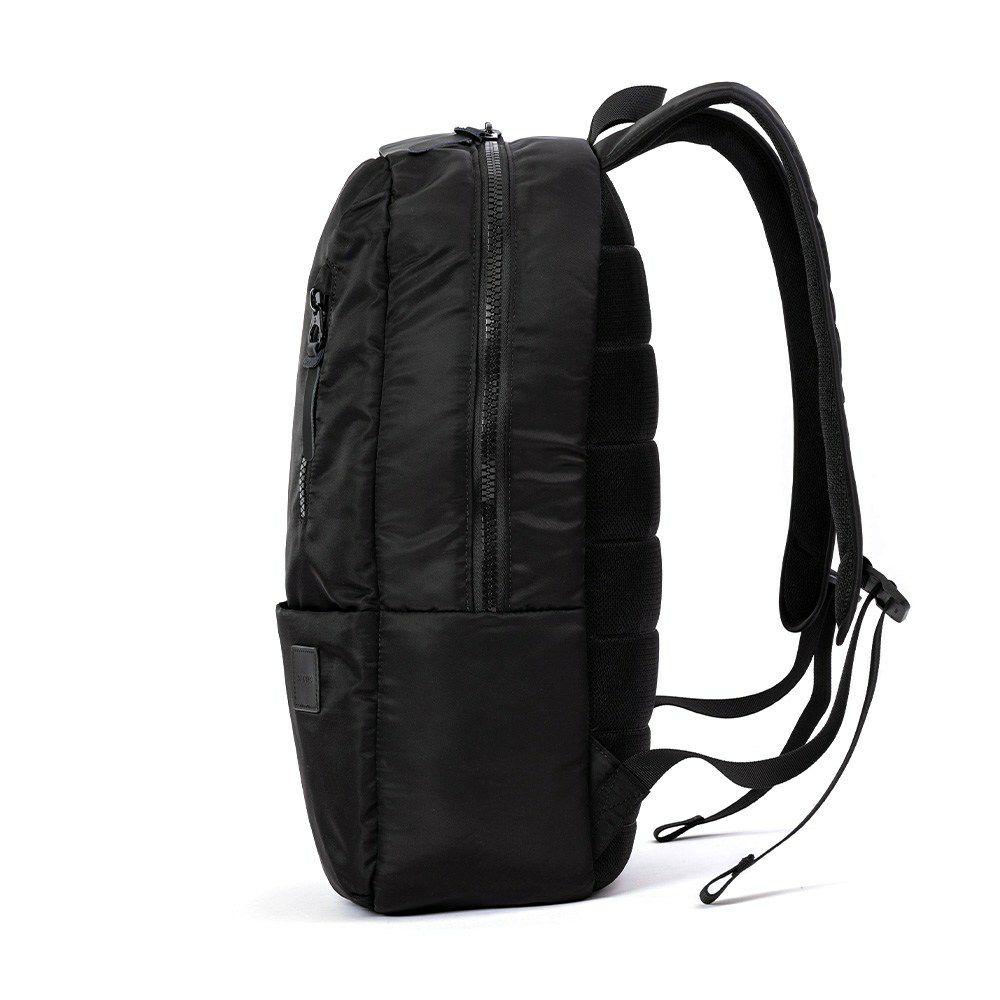 IncaseインケースリュックCampassBackpack正規品B4メンズレディースビジネスリュックコンパスバックパック通勤通学大容量人気カジュアルおしゃれ3719100637191007