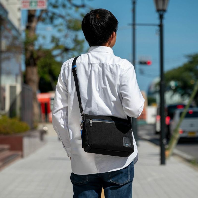 ランバンオンブルーショルダーバッグB5LANVINenBleuリール大容量大きめメンズレディースブランド大人おしゃれ人気スマートショルダーバック斜めかけバッグ斜め掛けバッグ530112