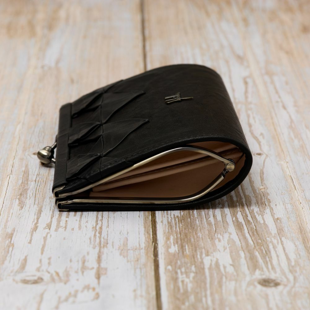 シビラ財布sybillaがま口二つ折りオリガミレディース女性二つ折り財布がま口財布ブランドコンパクト本革5470470