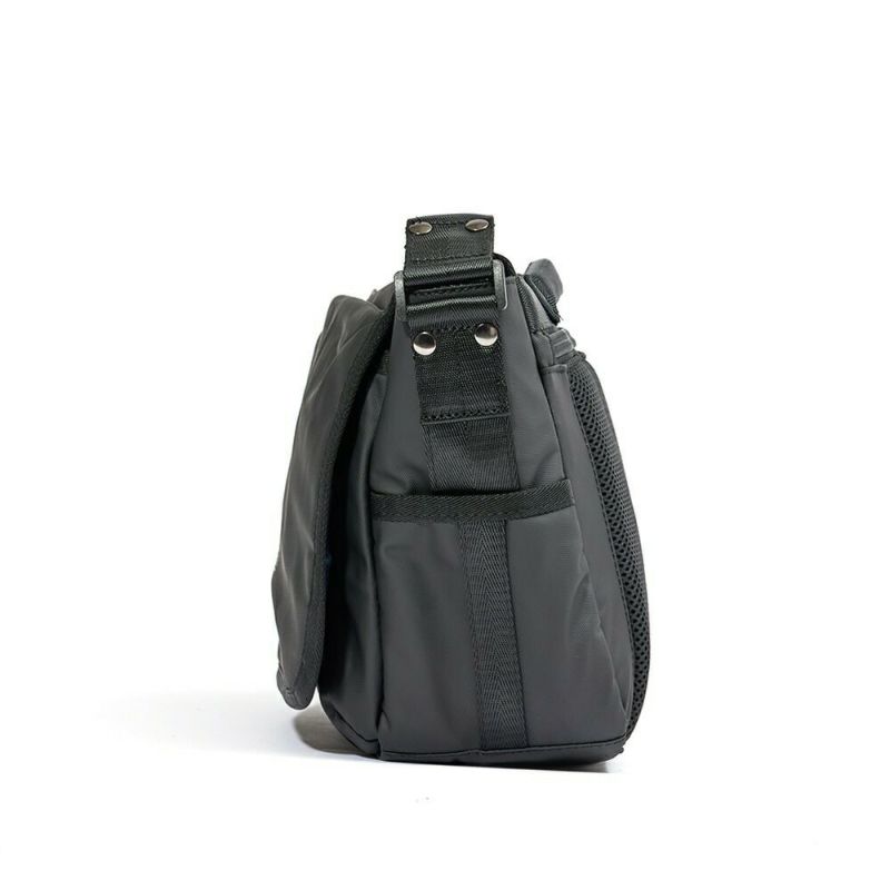 MOUSTACHEショルダーバッグムスタッシュB5メンズレディースショルダーショルダーバック斜めがけ斜め掛けおしゃれかっこいいカジュアル人気通学軽量ブランド大人小さめ30代40代50代MJT-4573