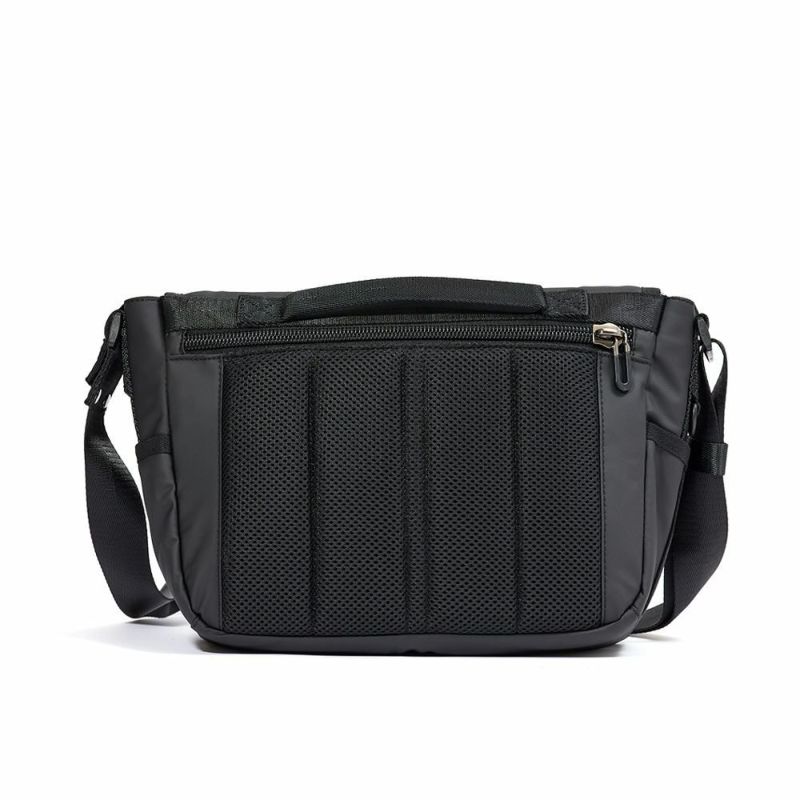 MOUSTACHEショルダーバッグムスタッシュB5メンズレディースショルダーショルダーバック斜めがけ斜め掛けおしゃれかっこいいカジュアル人気通学軽量ブランド大人小さめ30代40代50代MJT-4573