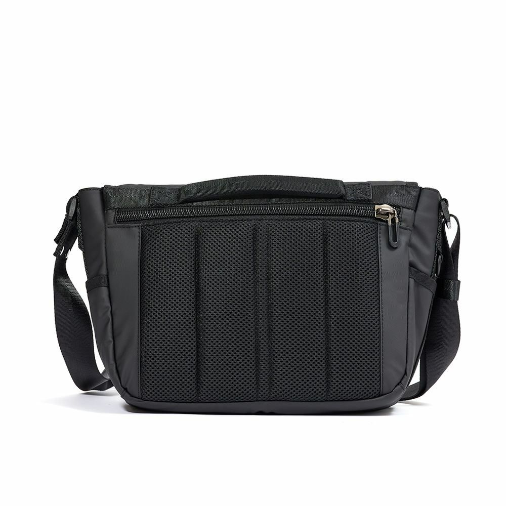 MOUSTACHEショルダーバッグムスタッシュB5メンズレディースショルダーショルダーバック斜めがけ斜め掛けおしゃれかっこいいカジュアル人気通学軽量ブランド大人小さめ30代40代50代MJT-4573