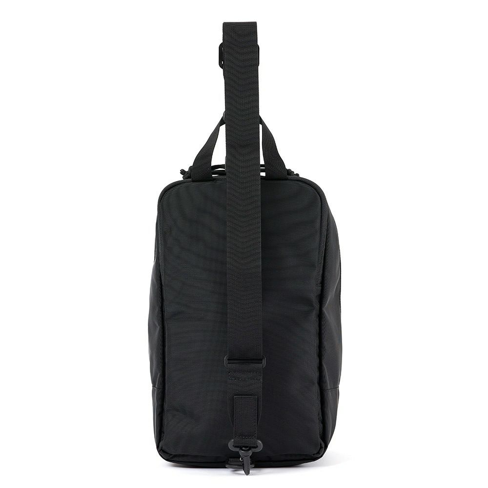 ブリーフィングBRIEFINGボディバッグURBANGYMSLINGメンズレディースショルダーバッグワンショルダーバッグブランド大容量大きめジムスポーツ人気大人おしゃれ正規品BRA231L73