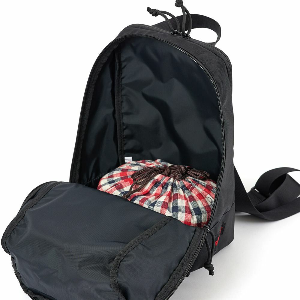 ブリーフィングBRIEFINGボディバッグURBANGYMSLINGメンズレディースショルダーバッグワンショルダーバッグブランド大容量大きめジムスポーツ人気大人おしゃれ正規品BRA231L73