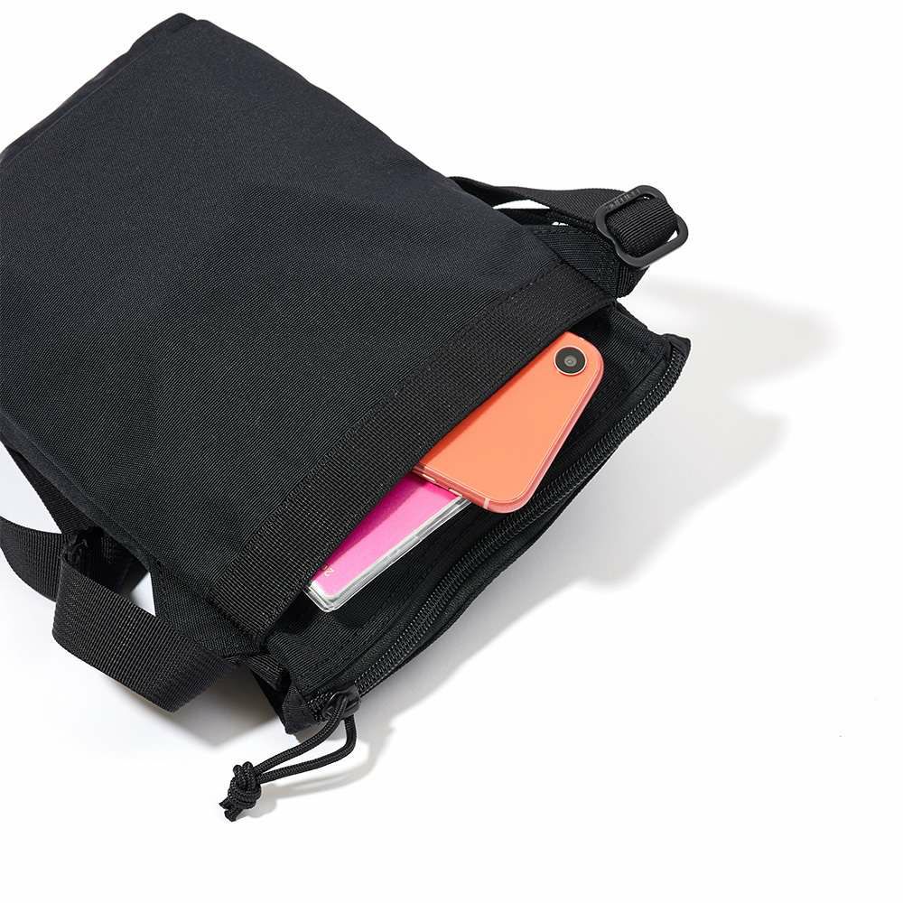 ブリーフィングBRIEFINGショルダーバッグJETTALLMWGENIIメンズレディースショルダーバック小さめコンパクト縦型斜めがけバッグ斜め掛けバッグブランド薄い正規品BRA233L31