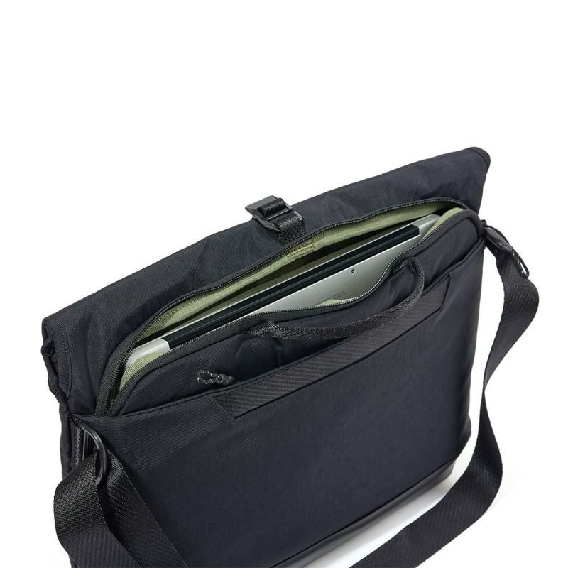 ThuleショルダーバッグスーリーParamountCrossbody14LメンズレディースブランドショルダーバッグメッセンジャーバッグPC収納パソコン収納14インチ大容量大きめメンズレディース正規品3205007