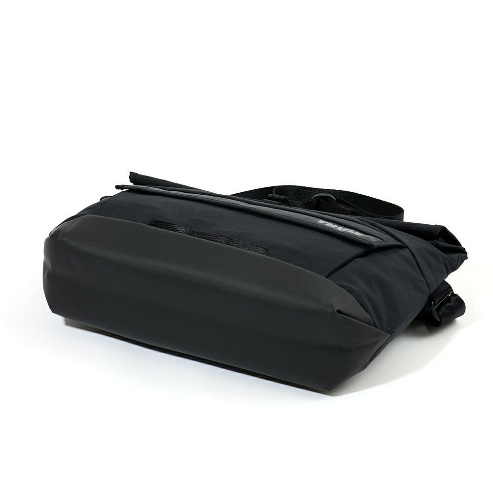 ThuleショルダーバッグスーリーParamountCrossbody14LメンズレディースブランドショルダーバッグメッセンジャーバッグPC収納パソコン収納14インチ大容量大きめメンズレディース正規品3205007