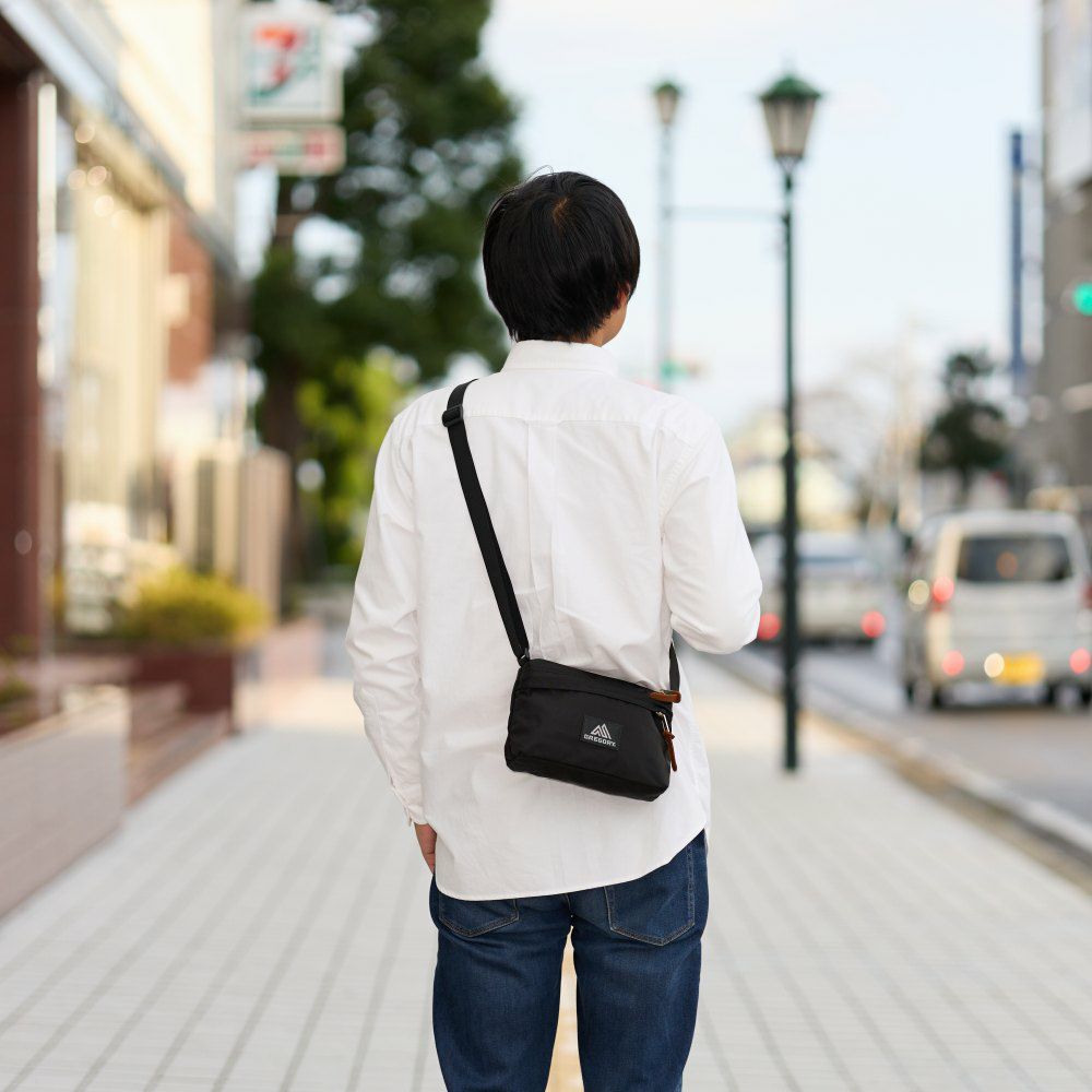【正規取扱店】グレゴリーショルダーバッグGREGORYエンベロップショルダーメンズレディースコンパクト小さめショルダーバックショルダーブランド斜めがけ斜め掛け大人おすすめおしゃれ人気ブラック