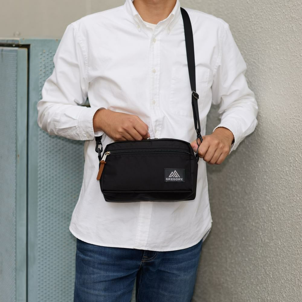 【正規取扱店】グレゴリーショルダーバッグGREGORY2.5LパデッドショルダーポーチMメンズレディース横型スクエアコンパクト小さめショルダーバックブランド大人おすすめおしゃれ人気ブラック