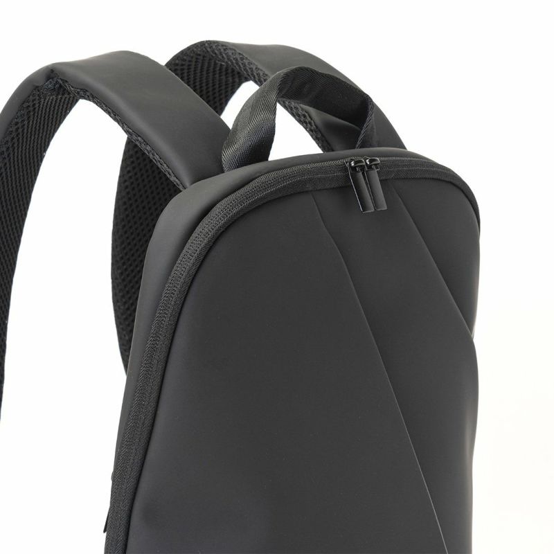 KLONリュッククローンメンズレディースMATTECOATEDRUCKSACKWAV14Lバックパックリュックサック通学通勤撥水おしゃれブラック黒モノトーン