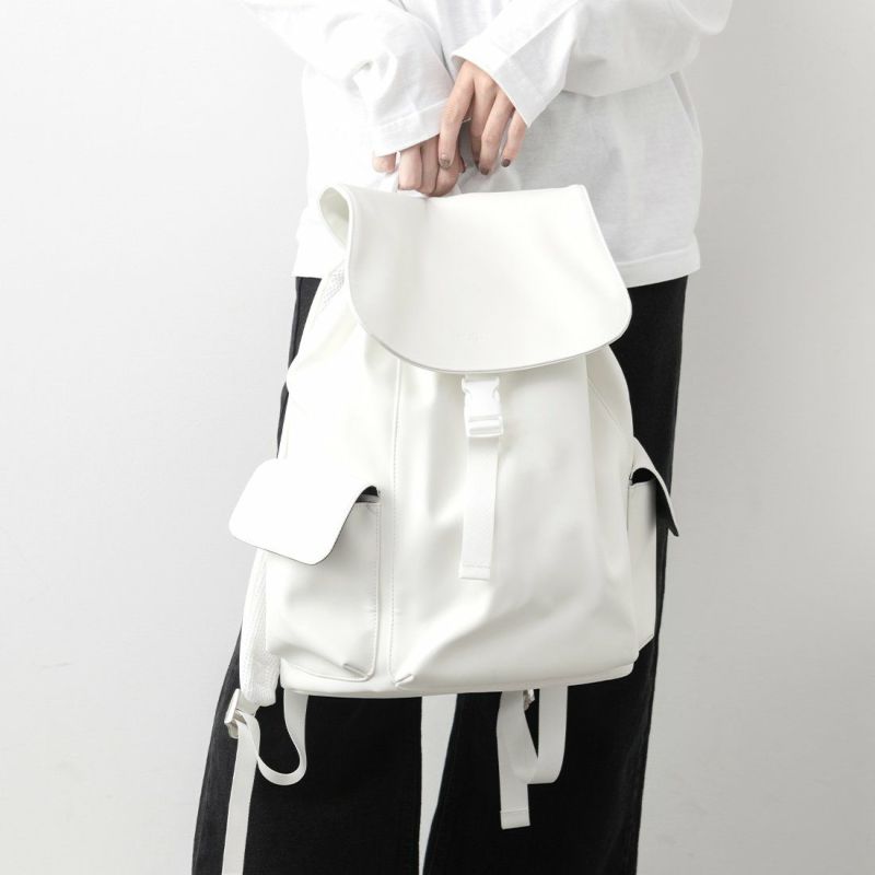 KLONリュッククローンメンズレディースMATTECOATEDRUCKSACKTRA18Lバックパックリュックサック通学通勤撥水おしゃれブラック黒ホワイト白