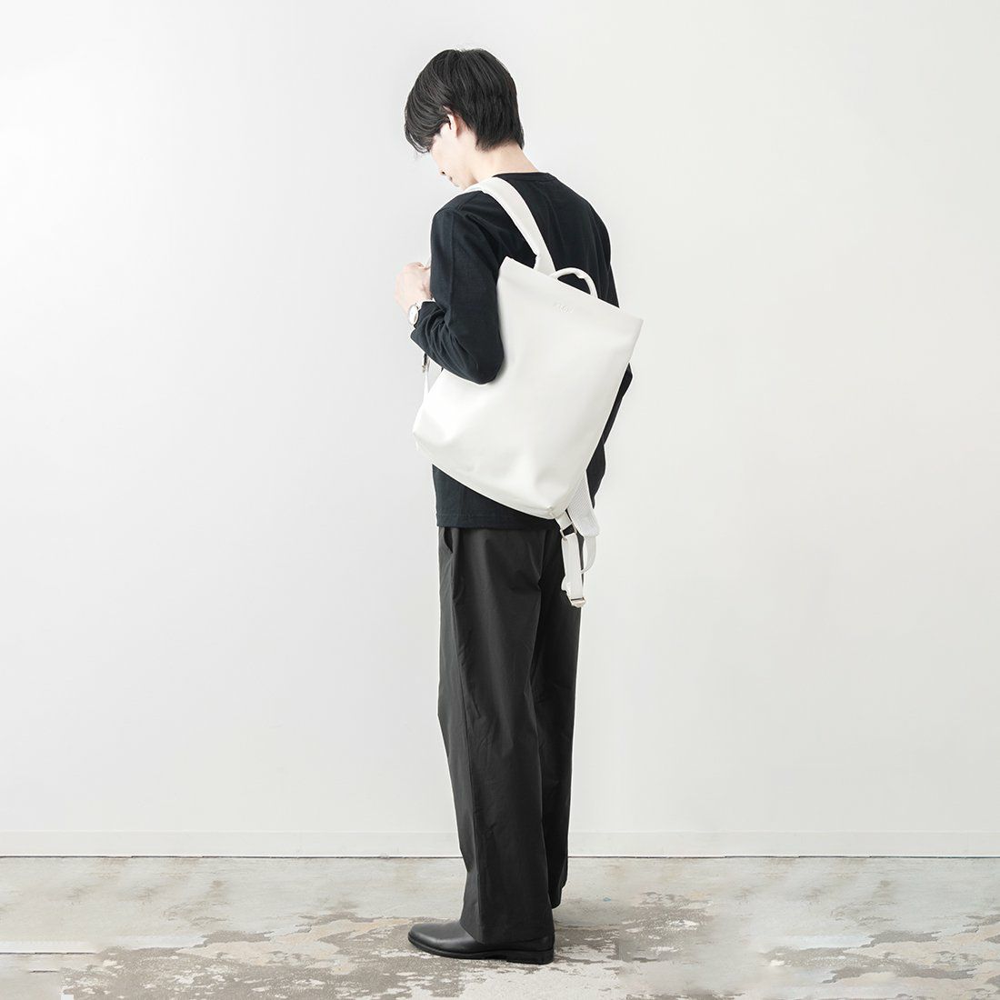 KLONリュッククローンメンズレディースMATTECOATEDRUCKSACK-SIM15Lバックパックリュックサック通学通勤撥水おしゃれブラック黒ホワイト白