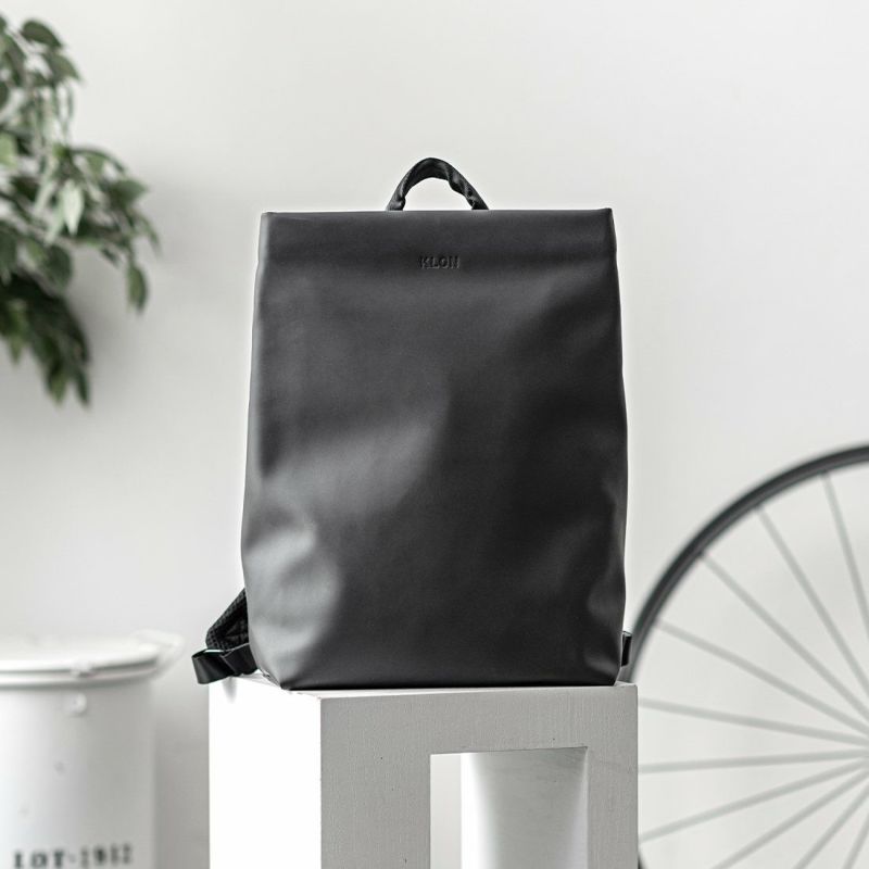 KLONリュッククローンメンズレディースMATTECOATEDRUCKSACK-SIM15Lバックパックリュックサック通学通勤撥水おしゃれブラック黒ホワイト白