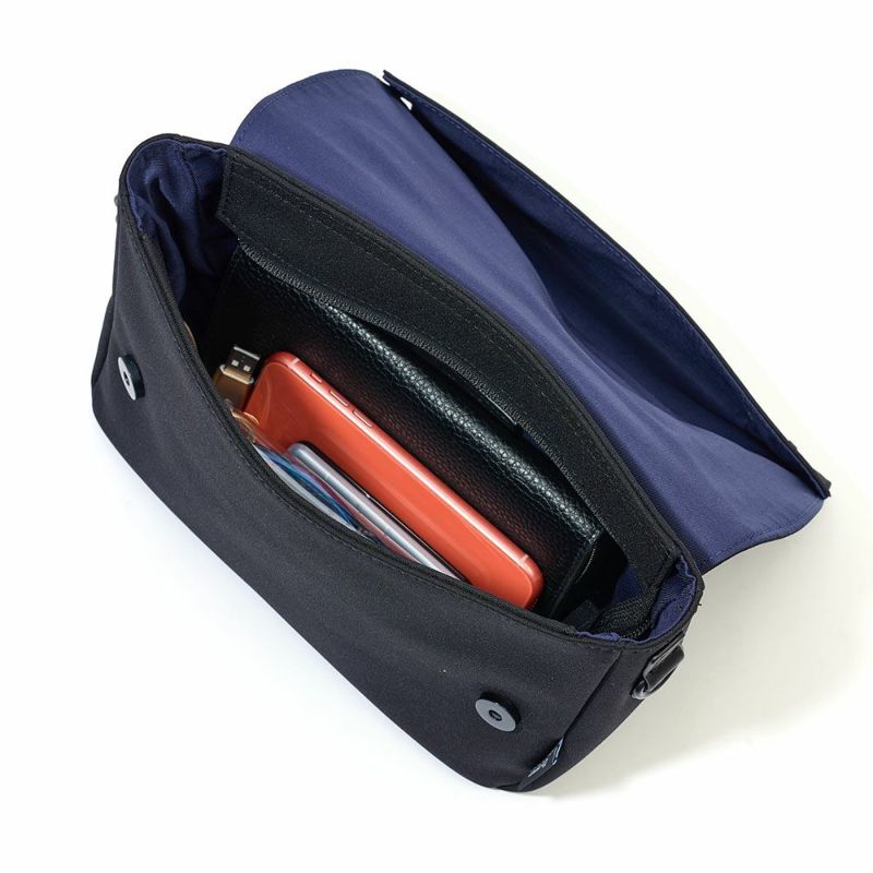 UncoeurショルダーバッグアンクールショルダーバックTOROIITORO2メンズレディースバッグおしゃれシンプルブランドおすすめ人気ブラック無地撥水TORO2K902003N