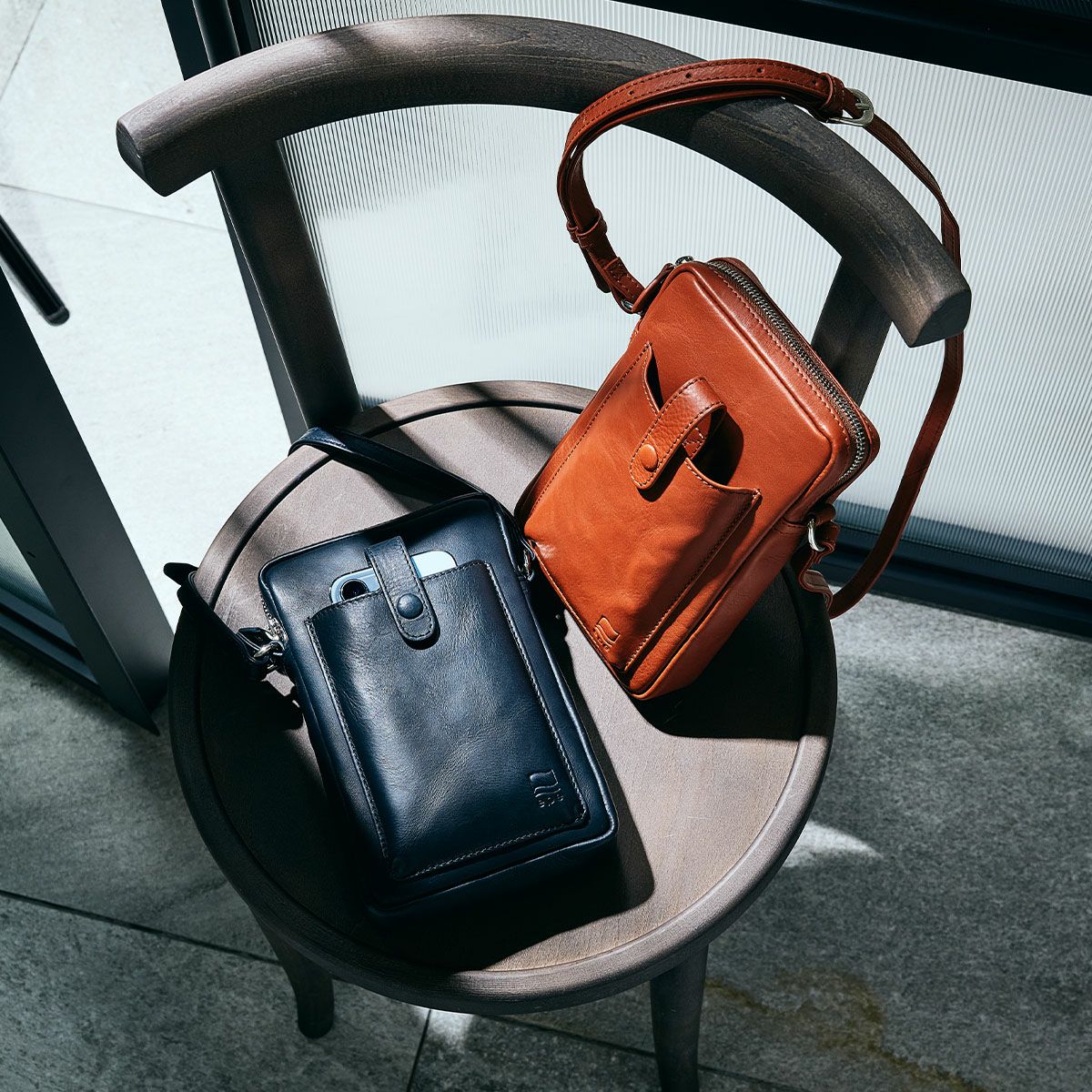 ショルダーバッグスマホショルダーバッグメンズミニショルダーバッグスマホポーチミニショルダーレディース人気おしゃれ本革レザー革ブランド男性大人斜めがけ30代40代50代エペepeepe007