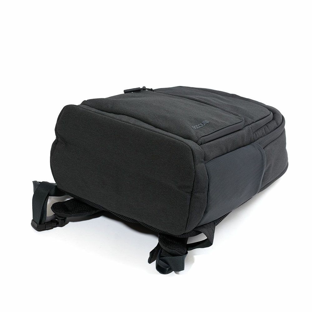 IncaseインケースリュックFacet25LBackpack正規品BlackバックパックA4メンズレディースバックパックPCリュックビジネスリュックビジネス通勤通学人気おしゃれ