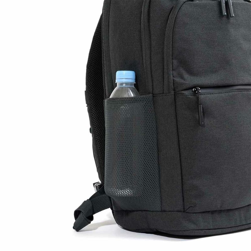 IncaseインケースリュックFacet25LBackpack正規品BlackバックパックA4メンズレディースバックパックPCリュックビジネスリュックビジネス通勤通学人気おしゃれ