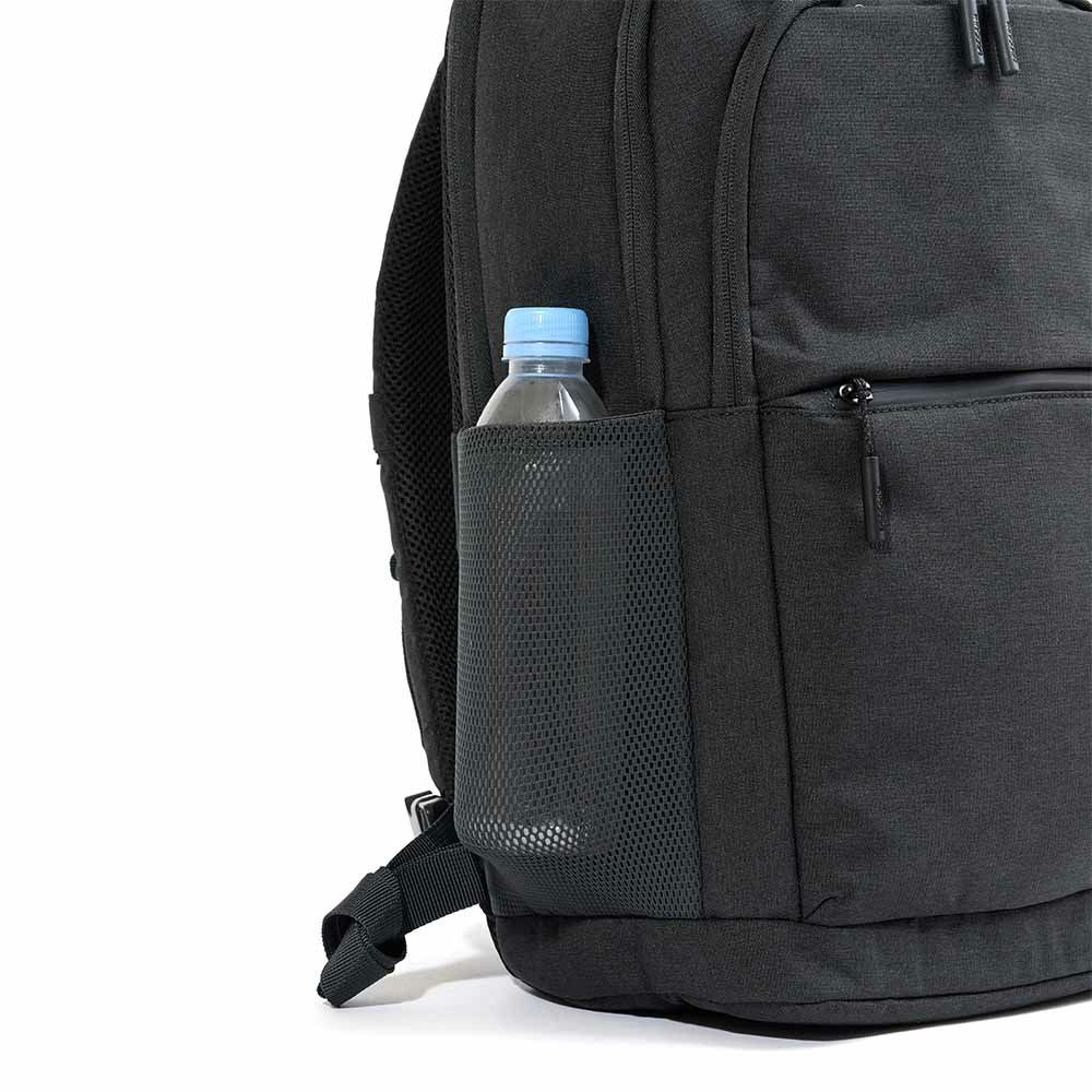 IncaseインケースリュックFacet25LBackpack正規品BlackバックパックA4メンズレディースバックパックPCリュックビジネスリュックビジネス通勤通学人気おしゃれ