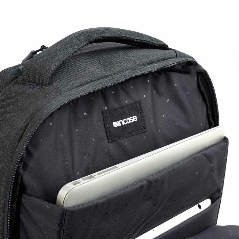 IncaseインケースリュックFacet25LBackpack正規品BlackバックパックA4メンズレディースバックパックPCリュックビジネスリュックビジネス通勤通学人気おしゃれ
