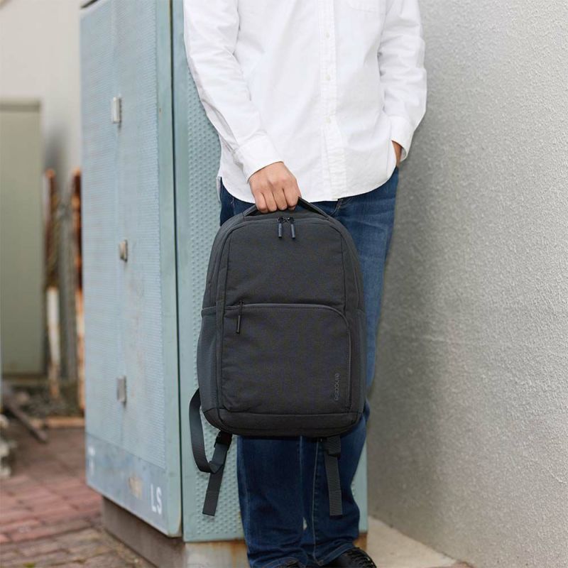 IncaseインケースリュックFacet20LBackpack正規品BlackバックパックA4メンズレディースバックパックPCリュックビジネスリュックビジネス通勤通学人気おしゃれ