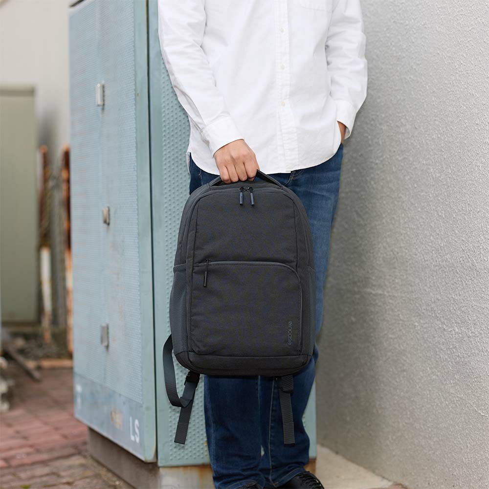 IncaseインケースリュックFacet20LBackpack正規品BlackバックパックA4メンズレディースバックパックPCリュックビジネスリュックビジネス通勤通学人気おしゃれ