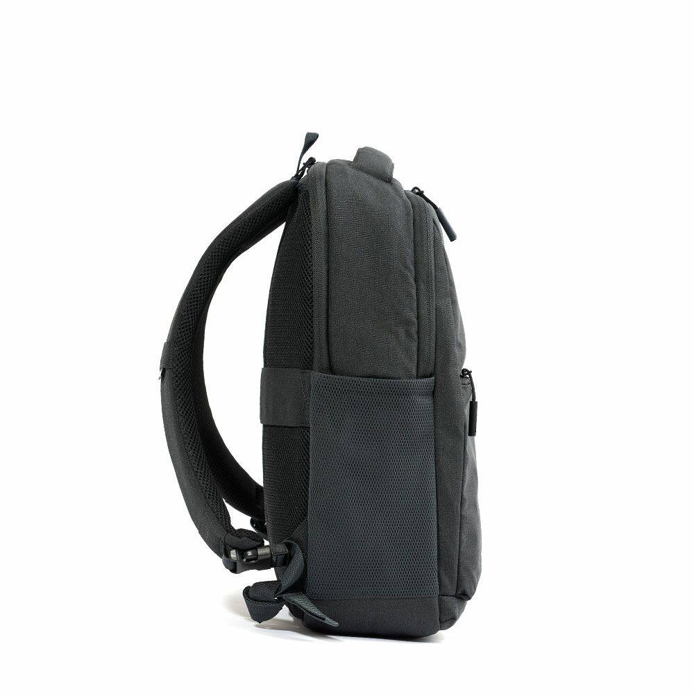 IncaseインケースリュックFacet20LBackpack正規品BlackバックパックA4メンズレディースバックパックPCリュックビジネスリュックビジネス通勤通学人気おしゃれ