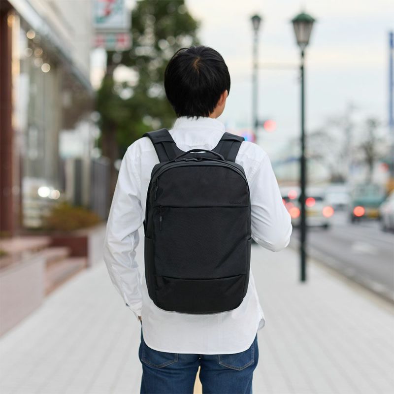 IncaseインケースリュックCityCompactBackpackwith1680D正規品BlackバックパックA4メンズレディースバックパックPCリュックビジネスリュックビジネス通勤通学人気おしゃれ