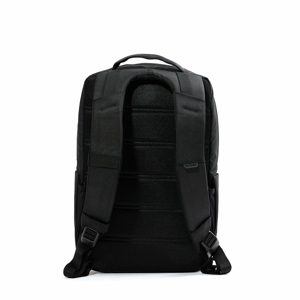 IncaseインケースリュックCityCompactBackpackwith1680D正規品BlackバックパックA4メンズレディースバックパックPCリュックビジネスリュックビジネス通勤通学人気おしゃれ