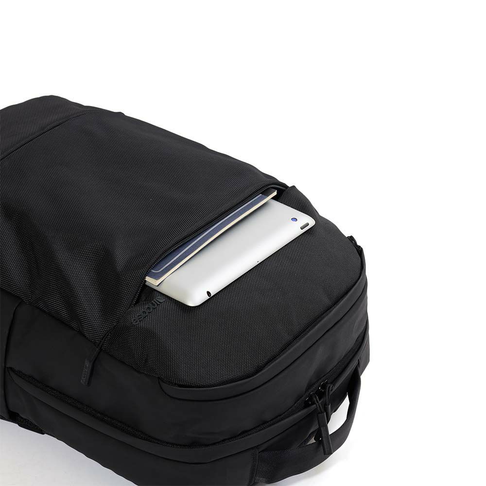 IncaseインケースリュックCityCompactBackpackwith1680D正規品BlackバックパックA4メンズレディースバックパックPCリュックビジネスリュックビジネス通勤通学人気おしゃれ