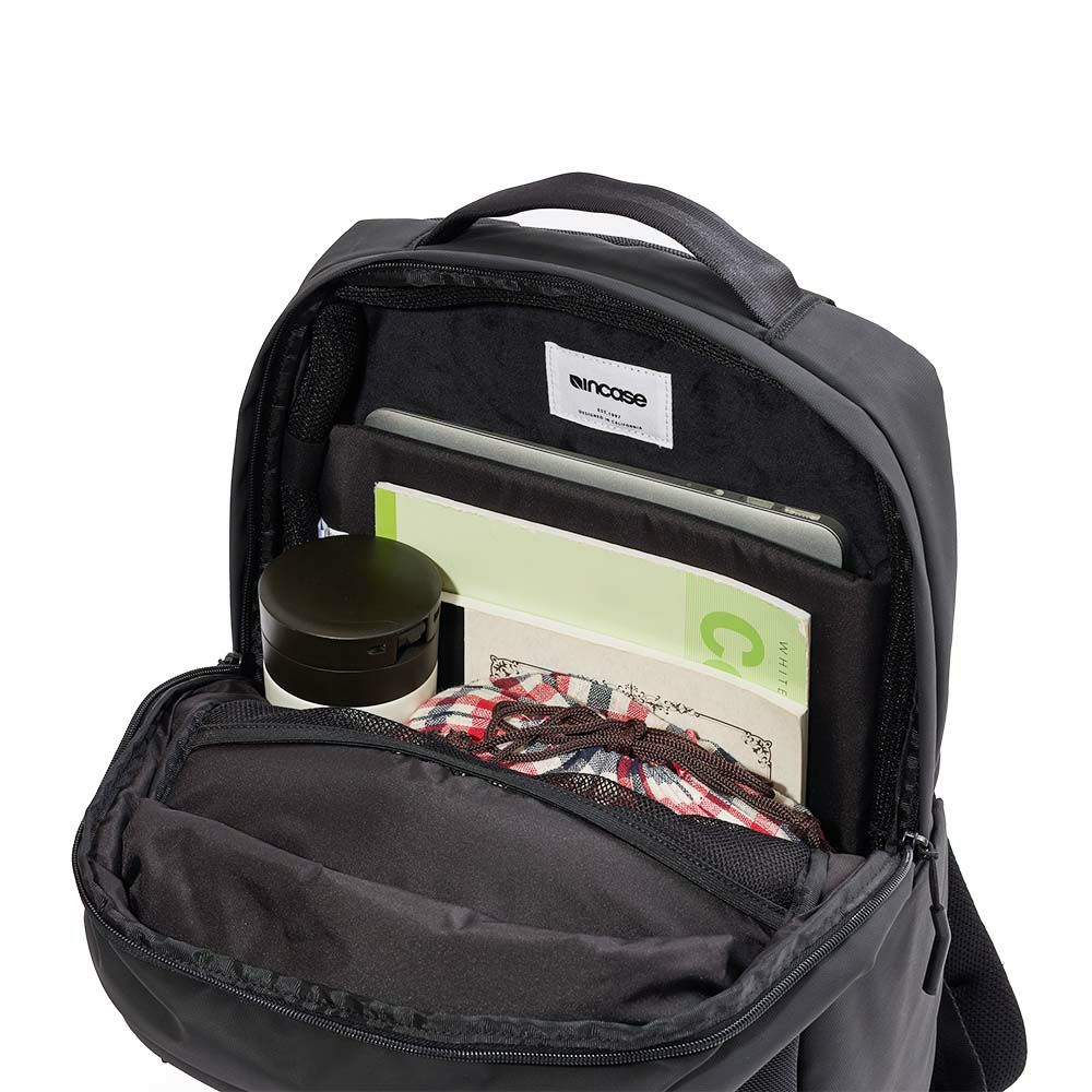 IncaseインケースリュックCityCompactBackpackwith1680D正規品BlackバックパックA4メンズレディースバックパックPCリュックビジネスリュックビジネス通勤通学人気おしゃれ