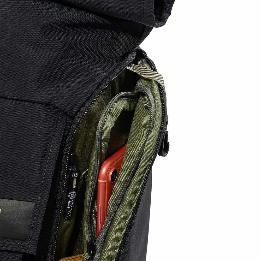 Thuleリュックスーリー24LParamountBackpackバックパック大容量バッグビジネスリュックパソコン収納メンズレディースブランド3205011